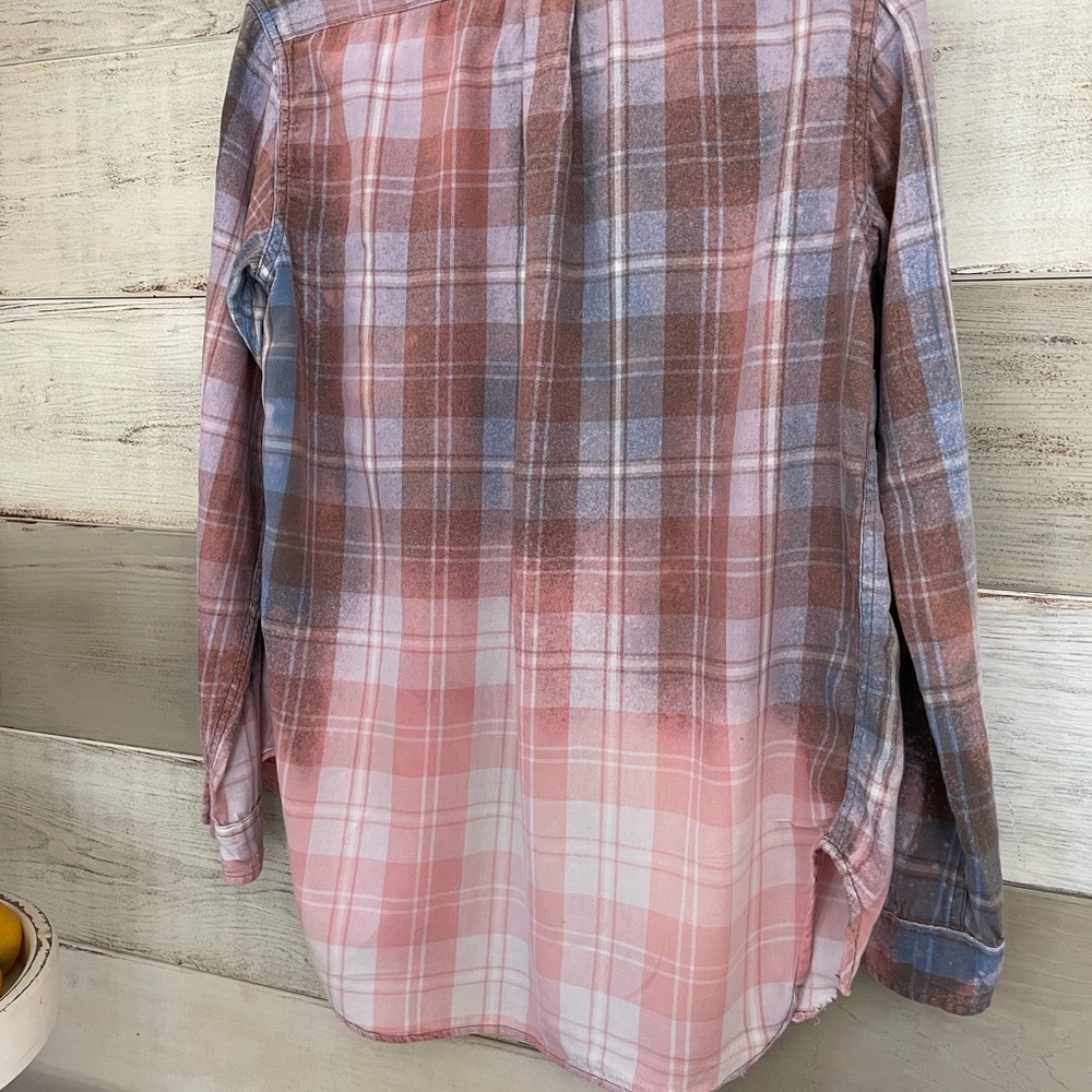 Distressed Flannel - Picture 2 of 4